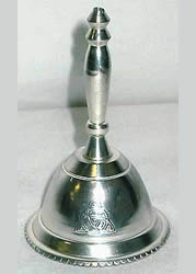 Bell: Altar Triquetra