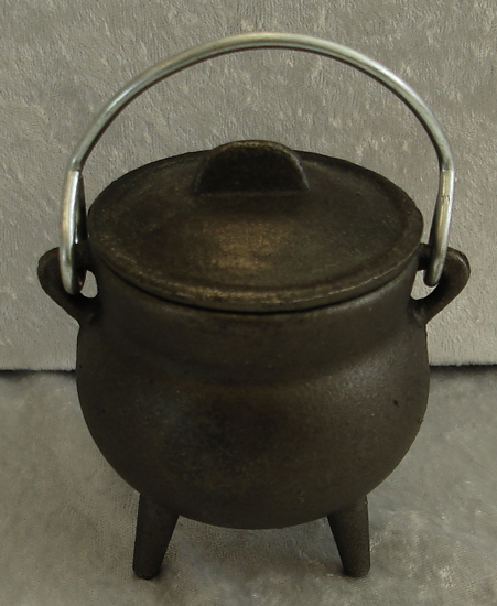 Cauldron - Baby Potbelly 3" with Lid