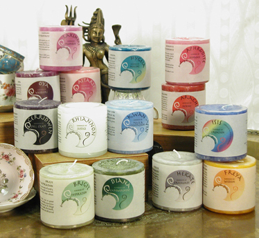 Invoking the Goddess Altar Candles - Click Image to Close